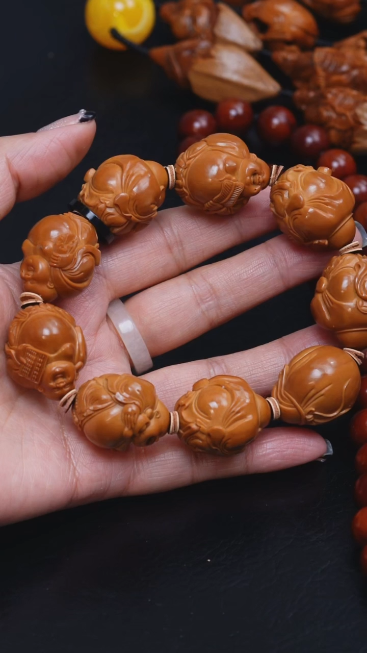 吊坠橄榄核方**间2.3八宝弥勒尾款