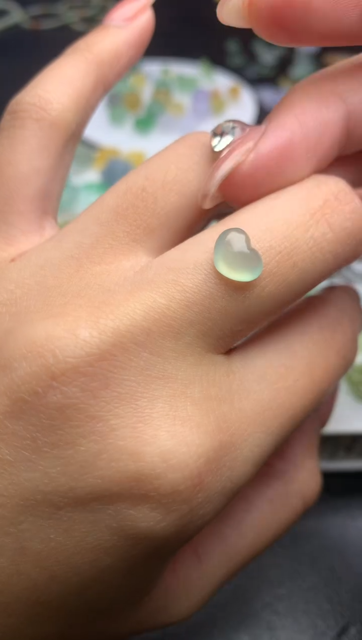 【闪购商品】定制翡翠未镶嵌毛货