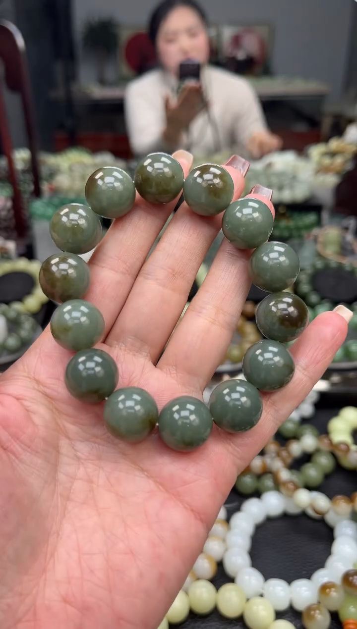 【闪购商品】和田玉手串未镶嵌新疆且末蓝飘糖卡16