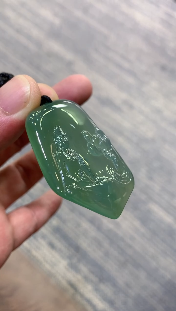 颈饰未镶嵌翡翠天然A货翡翠