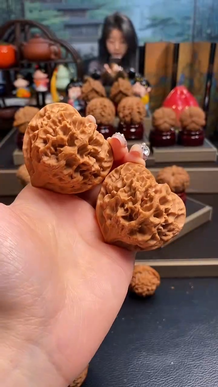 【闪购商品】文玩核桃吊坠K149帝王52