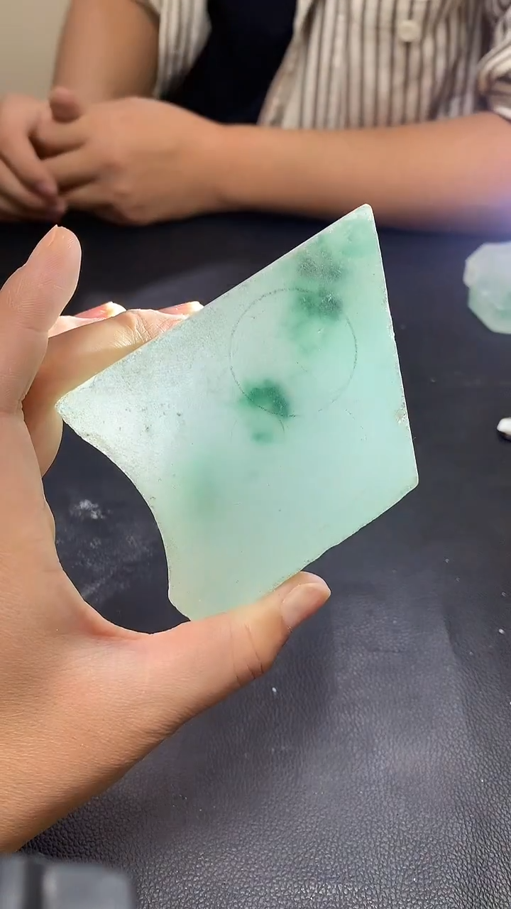 玉冰花色边角毛胚