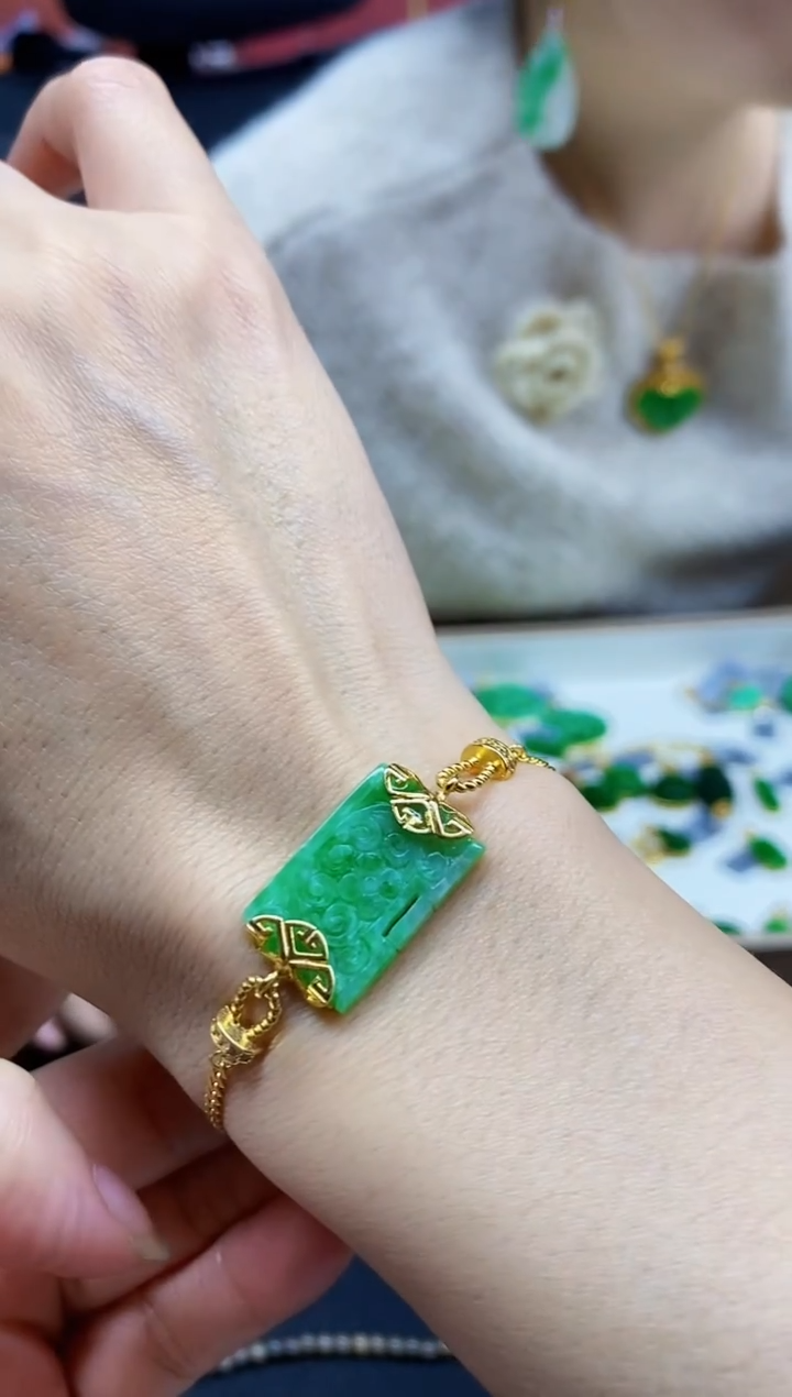 颈饰未镶嵌翡翠翡翠手牌