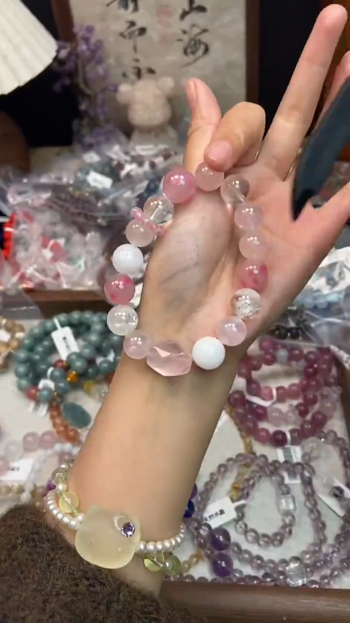 未镶嵌蔷薇辉石手饰196