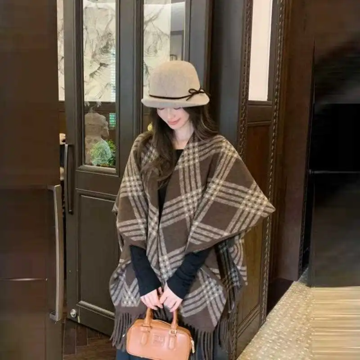 2025新款【斐洛绮】女士披肩冬季格纹复古百搭双面长款民族风冬款