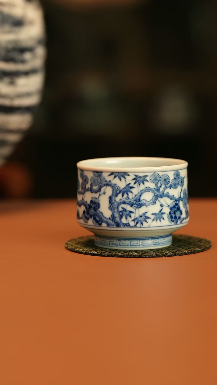 【闪购商品】仿明青花松竹梅小杯