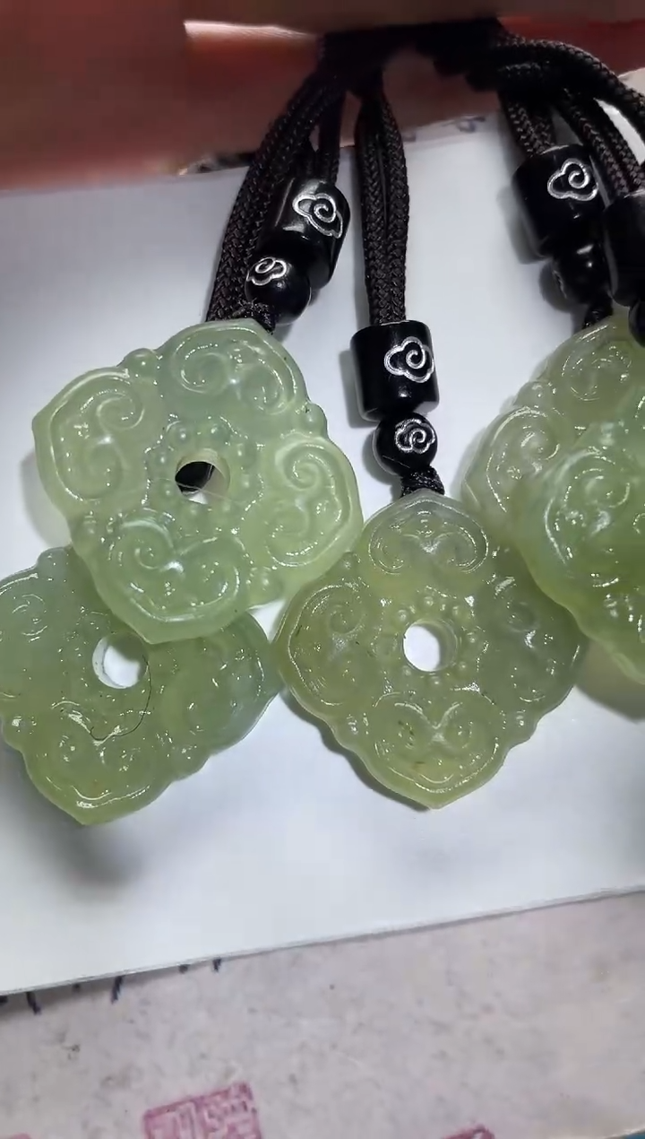 未镶嵌岫玉吊坠多样性发*货拍一发一