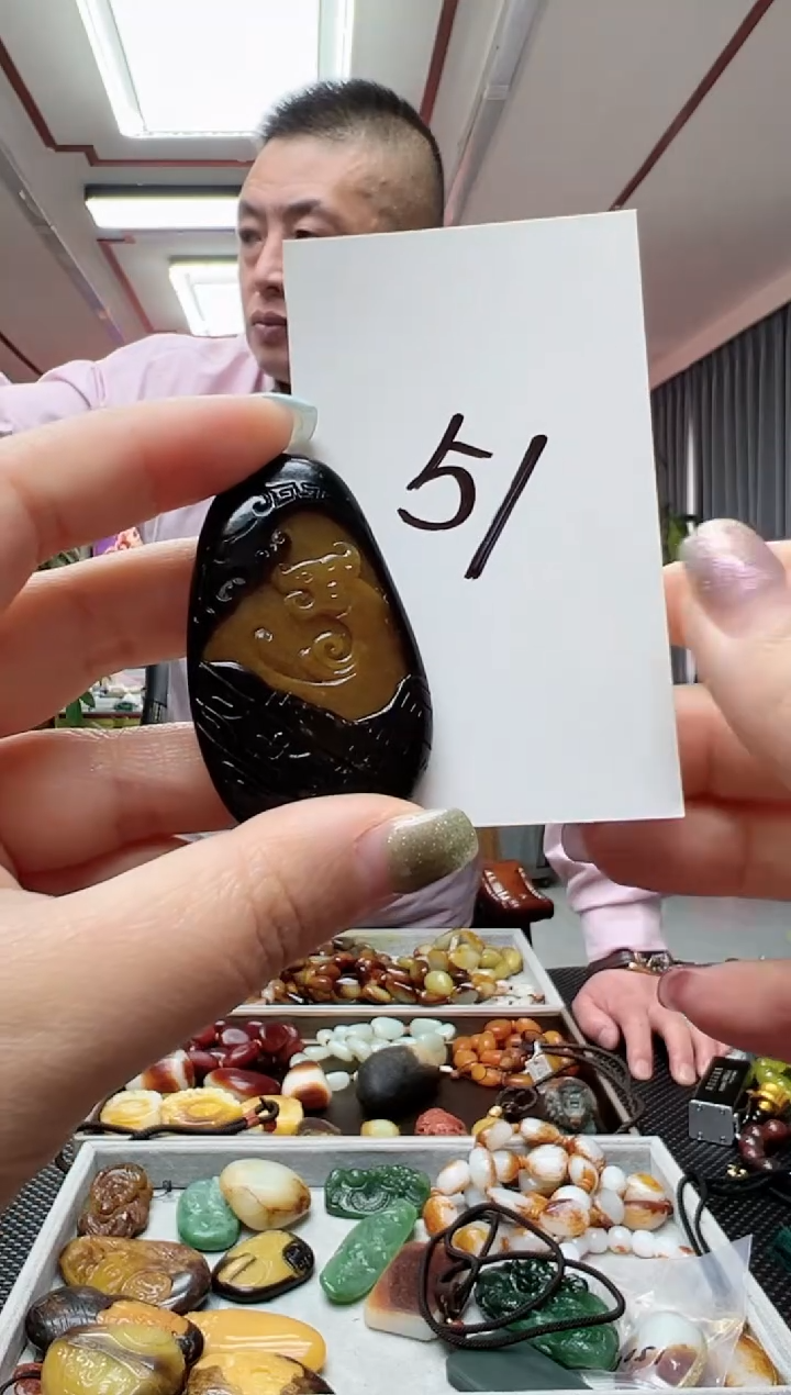 【闪购商品】和田玉把件未镶嵌多样性发货其中发一