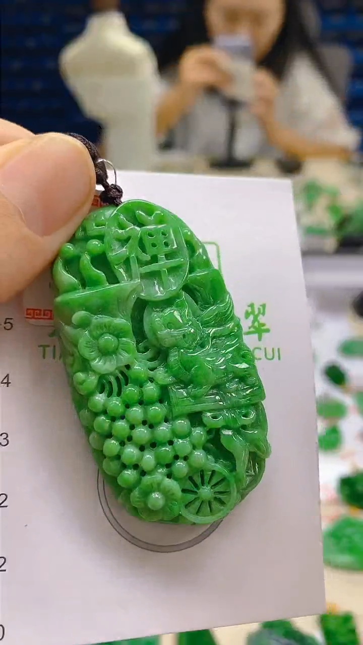 颈饰未镶嵌翡翠新号开播 全场乱卖