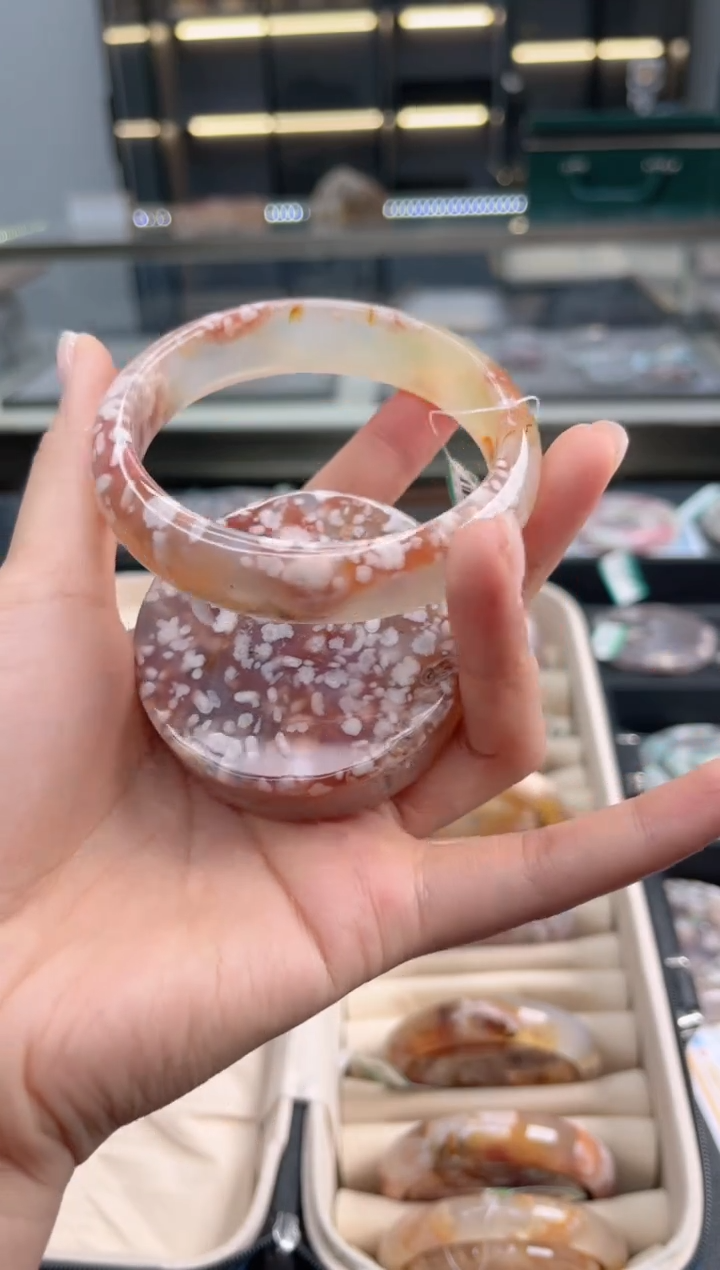 石英质玉手镯未镶嵌61圈口（赠送镯心）6821080