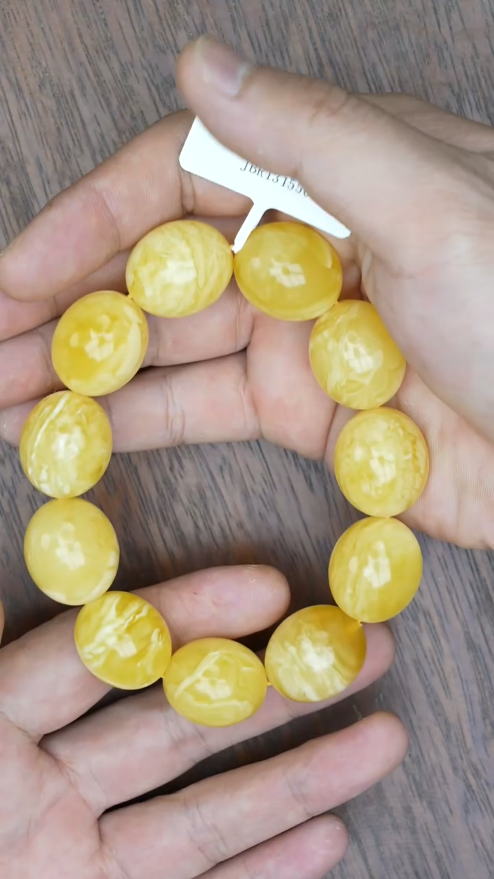 【闪购商品】琥珀裸石未镶嵌白蜡米珠手串多样性发其一