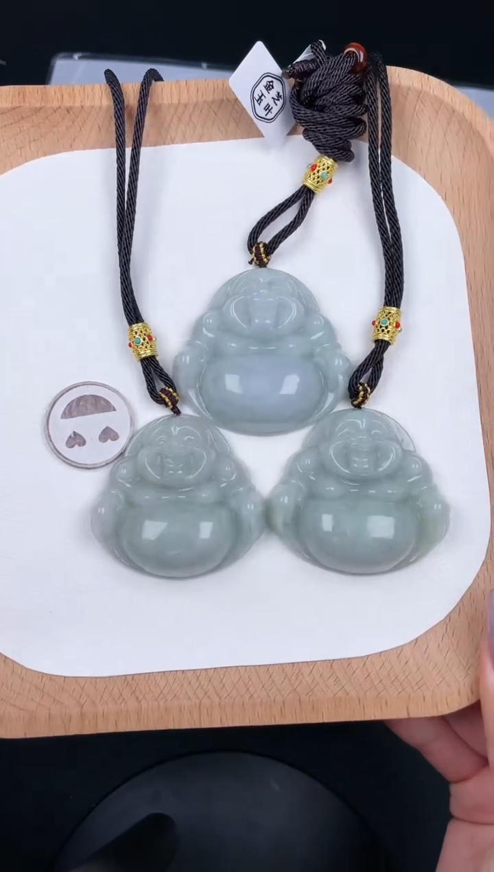翡翠未镶嵌颈饰LA007翡翠绿大佛（多样性发其一）
