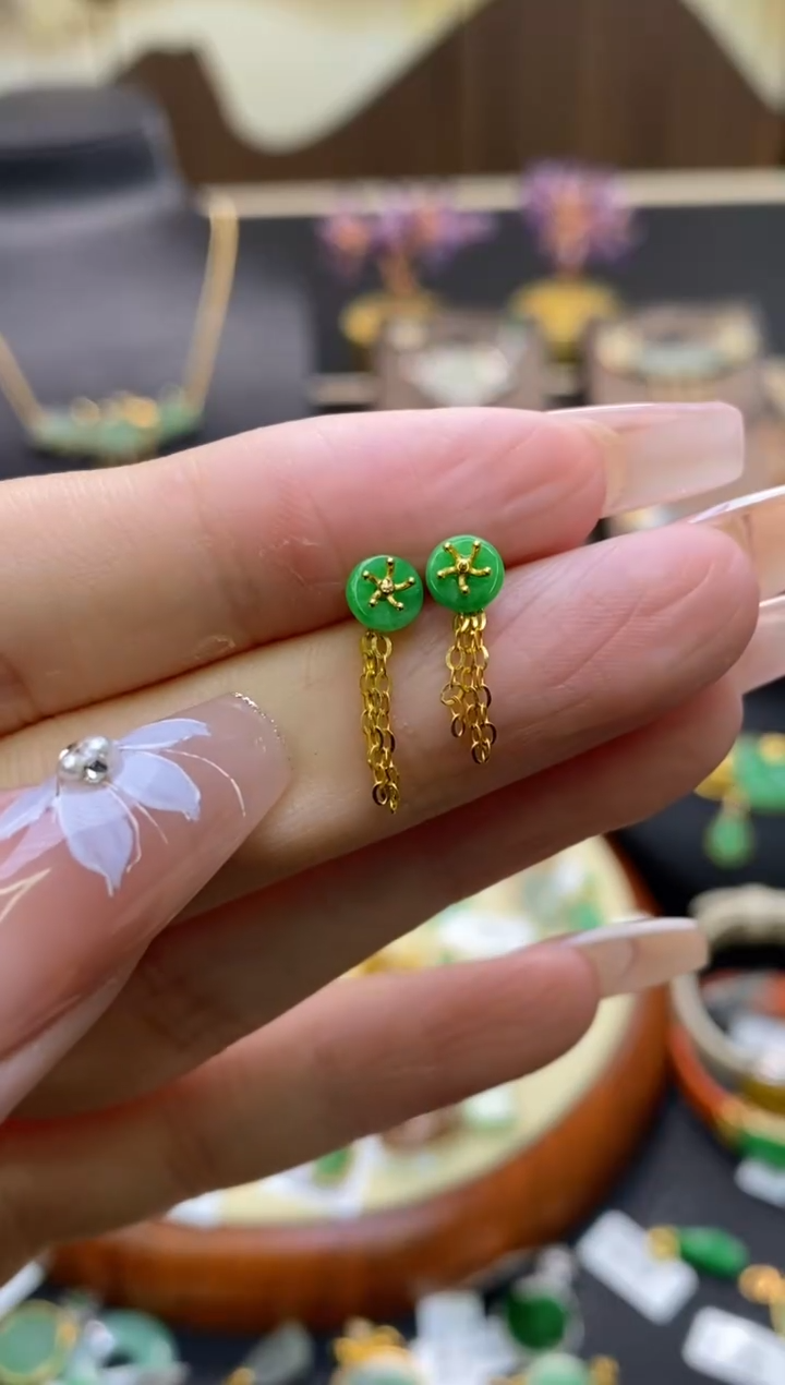 【闪购商品】翡翠颈饰18K金镶嵌净货12401