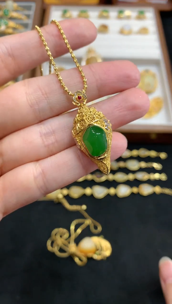 【闪购商品】和田玉吊坠18K金镶嵌W151|5999