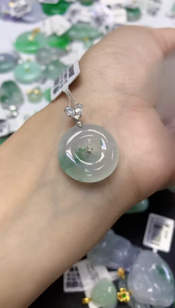 颈饰18K金镶嵌翡翠天然缅甸翡翠A货百元以上9元证书费自理