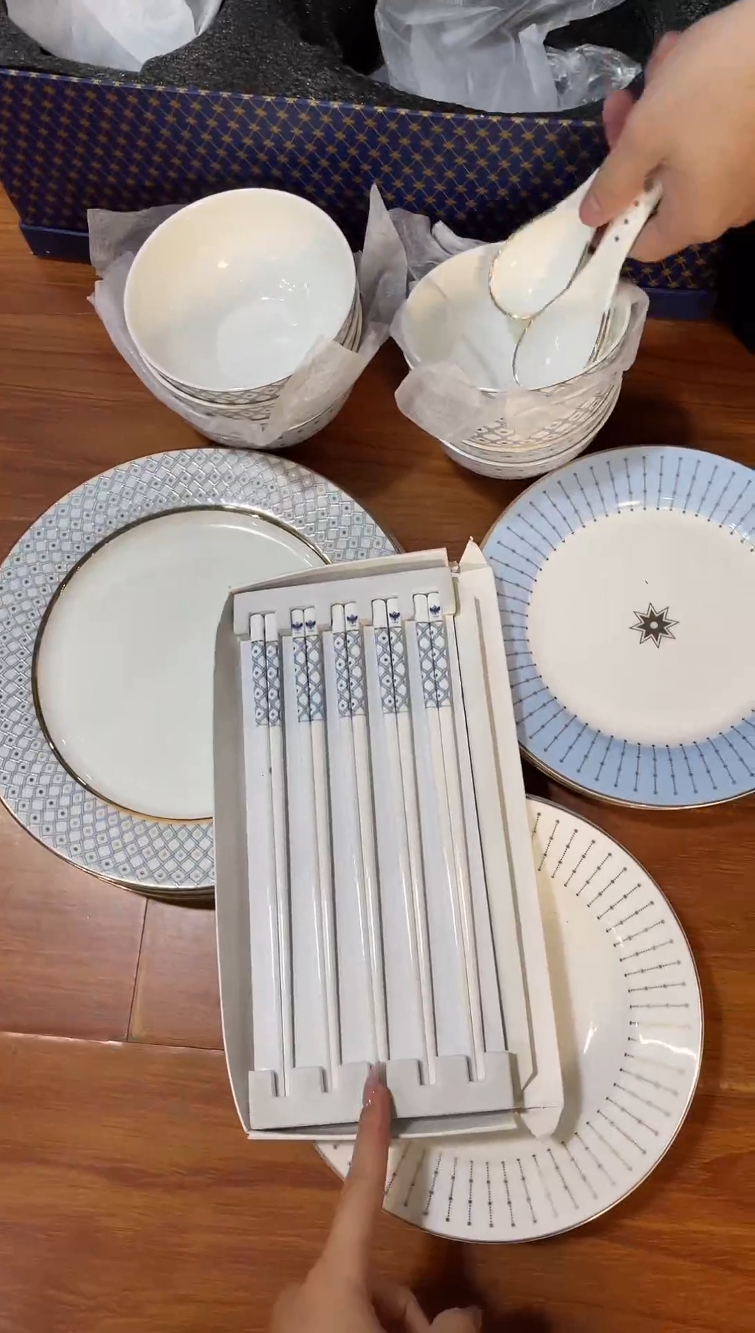 杯鸿辉家品牌瓷器，京东包邮！