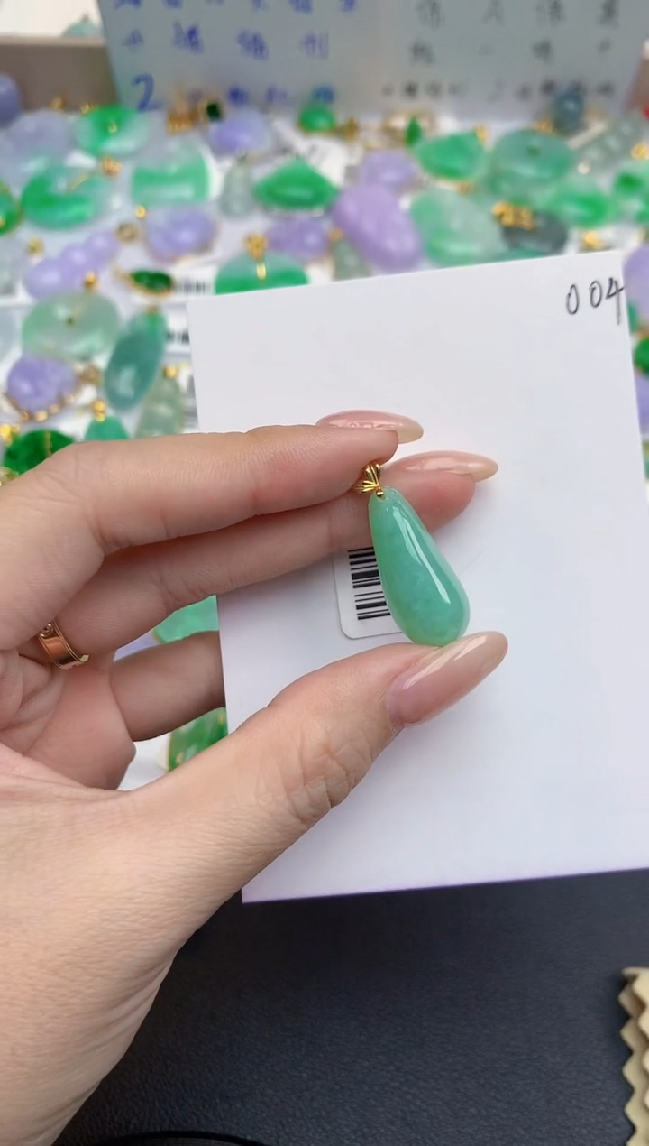 颈饰未镶嵌翡翠天然缅甸A货翡翠