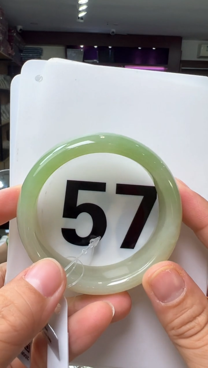 【闪购商品】和田玉手镯未镶嵌57圈口正装宽版翠青手镯