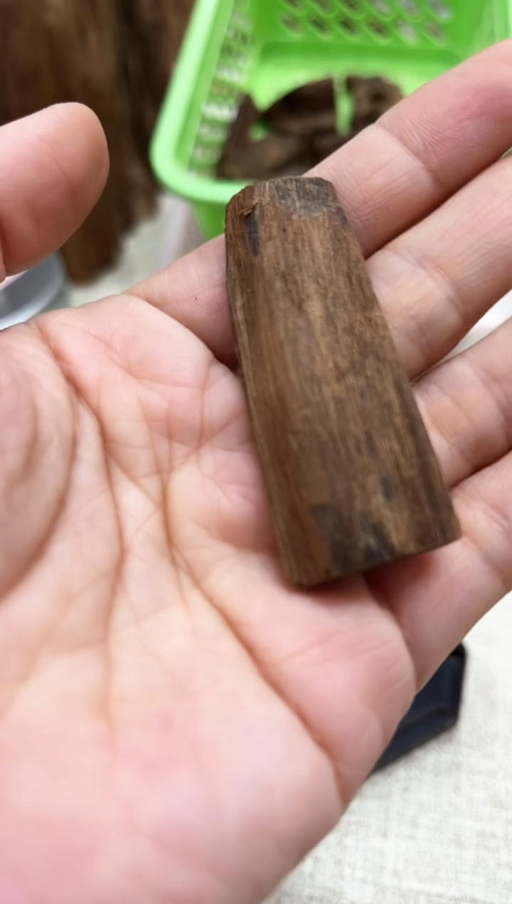 【闪购商品】木芽沉水老货材料一块5#