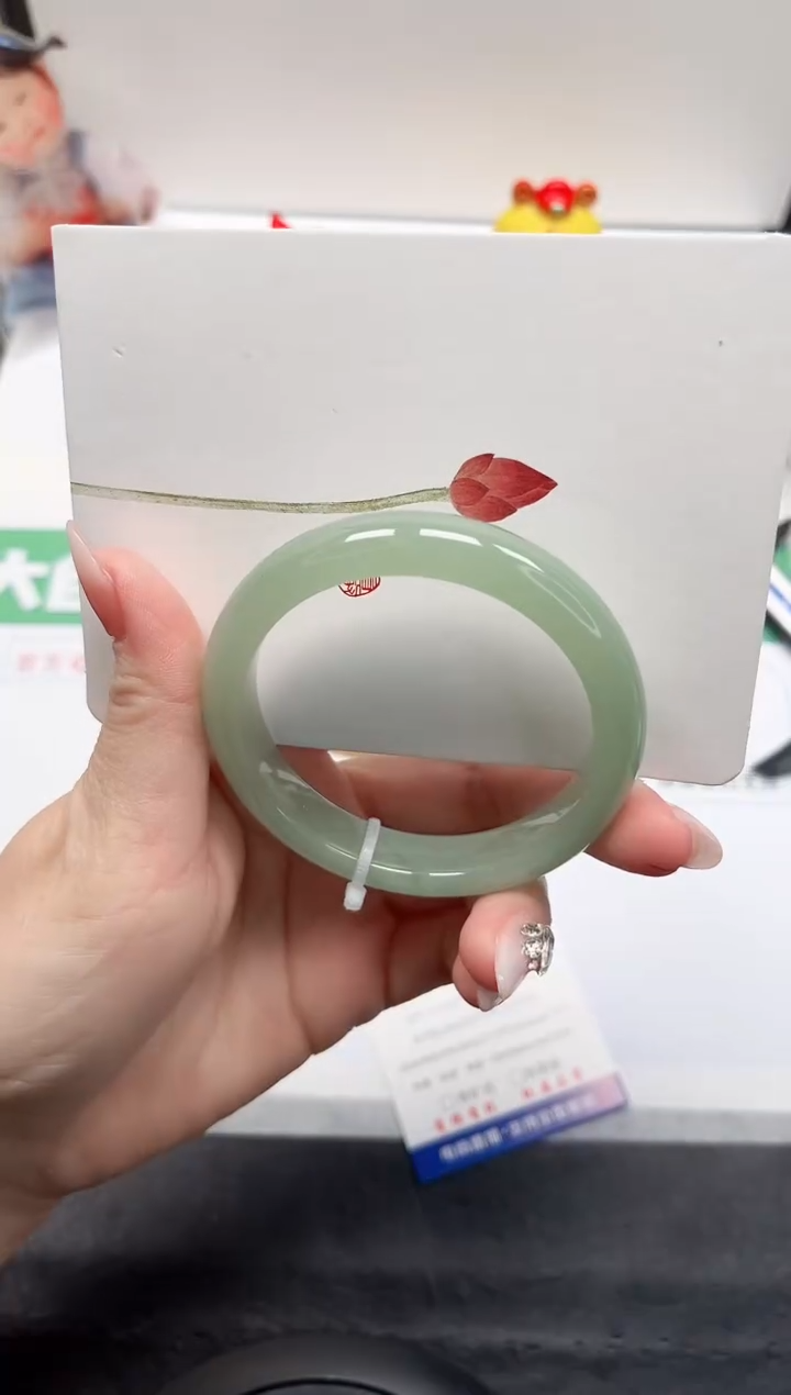【闪购商品】石英质玉手镯未镶嵌223-56