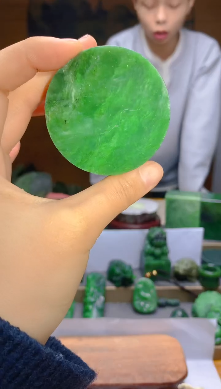 【闪购商品】和田玉（碧玉）珠宝半成品未镶嵌随机发货1个