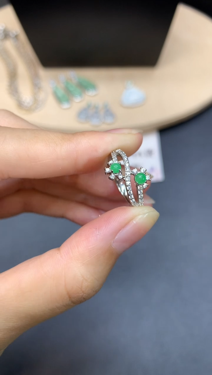 【闪购商品】翡翠戒指银S925镶嵌蛋面【无服务费】