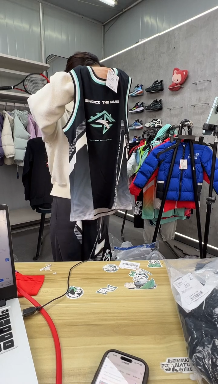 【闪购商品】安踏儿童衣服尺码：150
