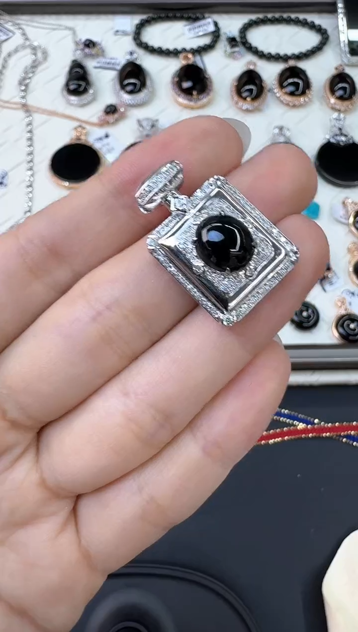 【闪购商品】翡翠18K金镶嵌颈饰X0312-1559-529/18k