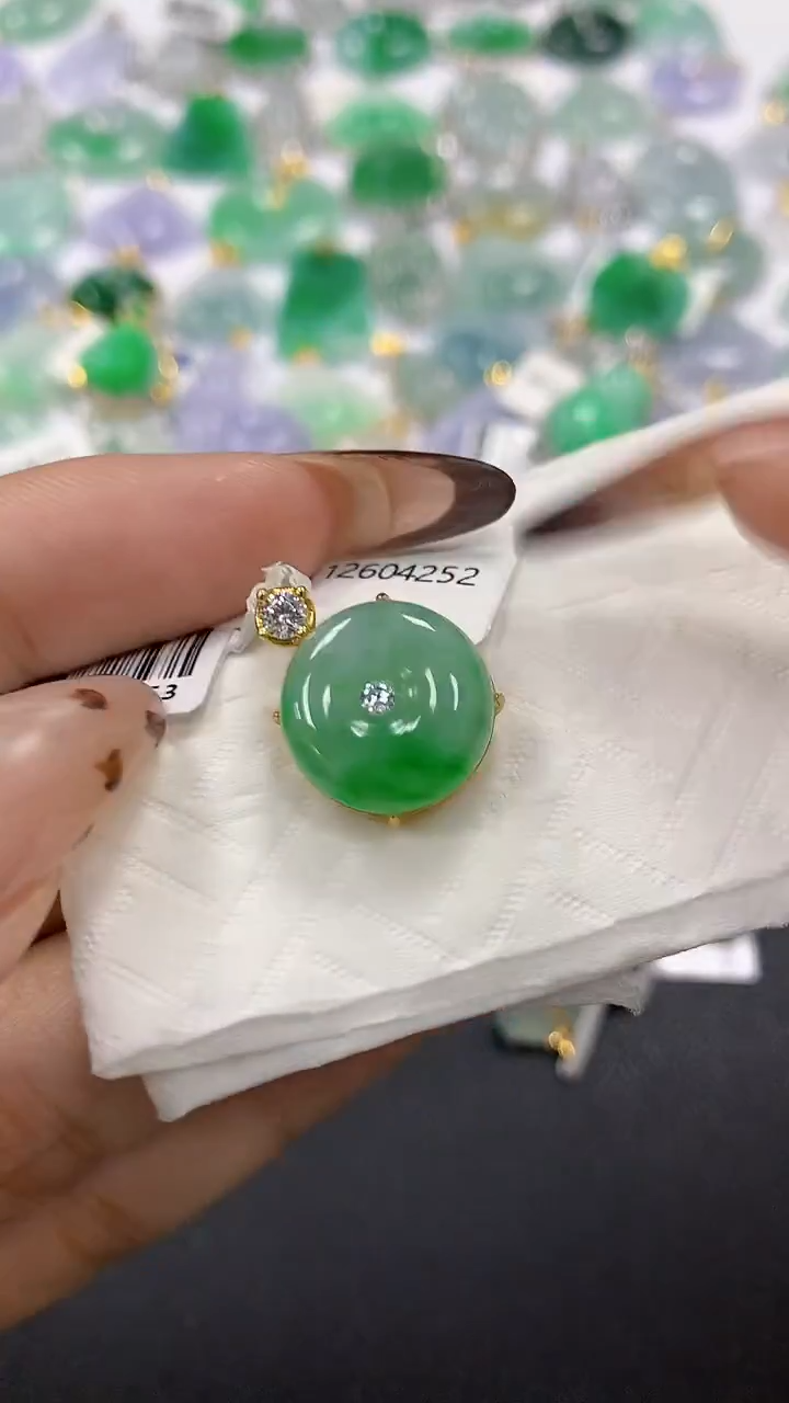 颈饰银S925镶嵌翡翠a货假一赔三支持复检百元上9元证书费自理