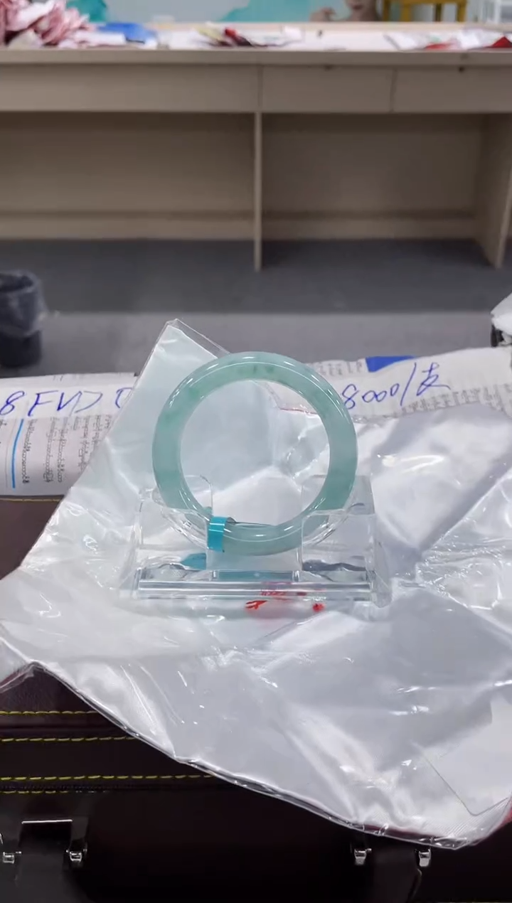 【闪购商品】翡翠手镯未镶嵌手镯