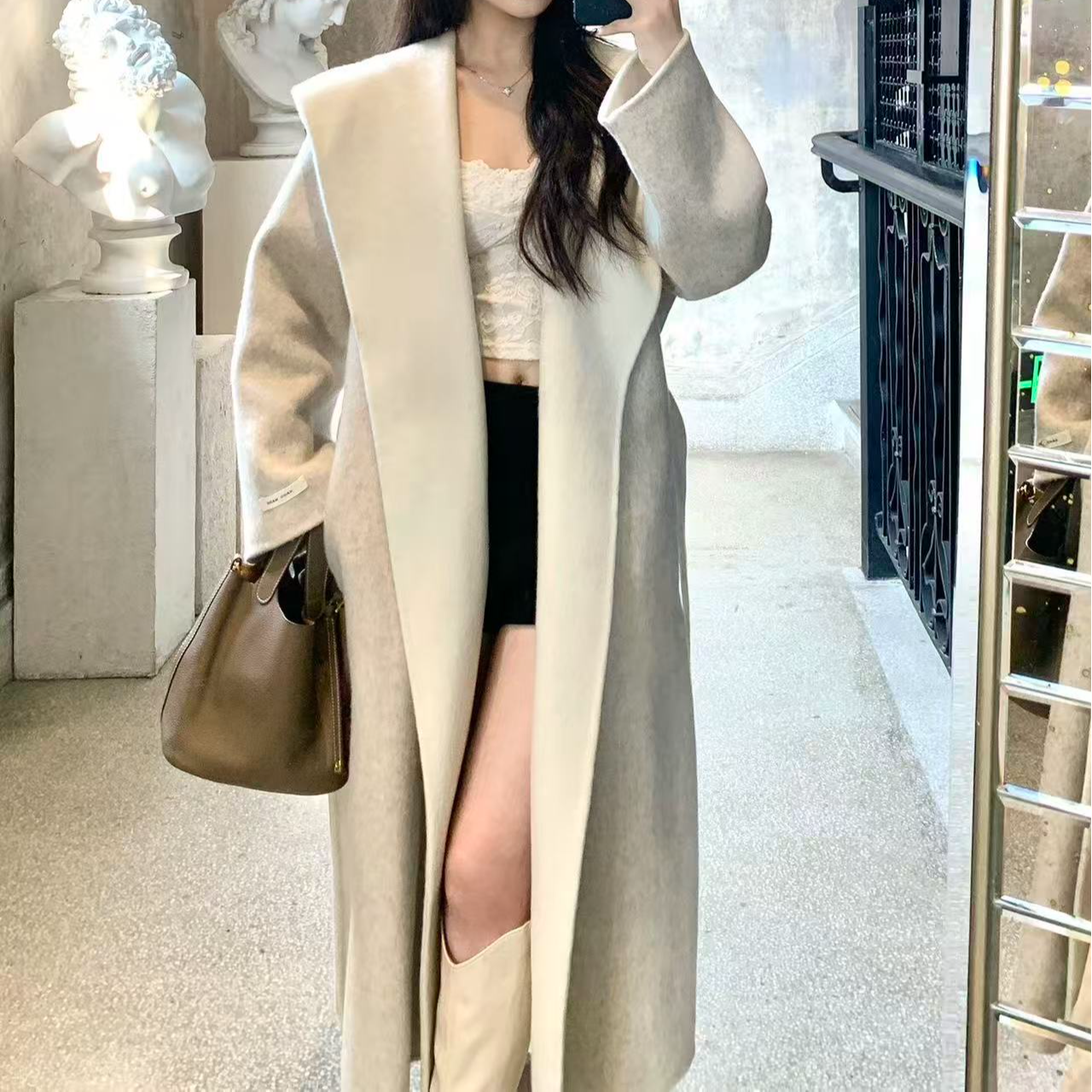 可可玛德琳 撞色连帽长款双面羊毛大衣