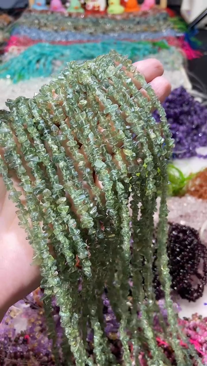 水晶珠宝半成品未镶嵌绿磷灰