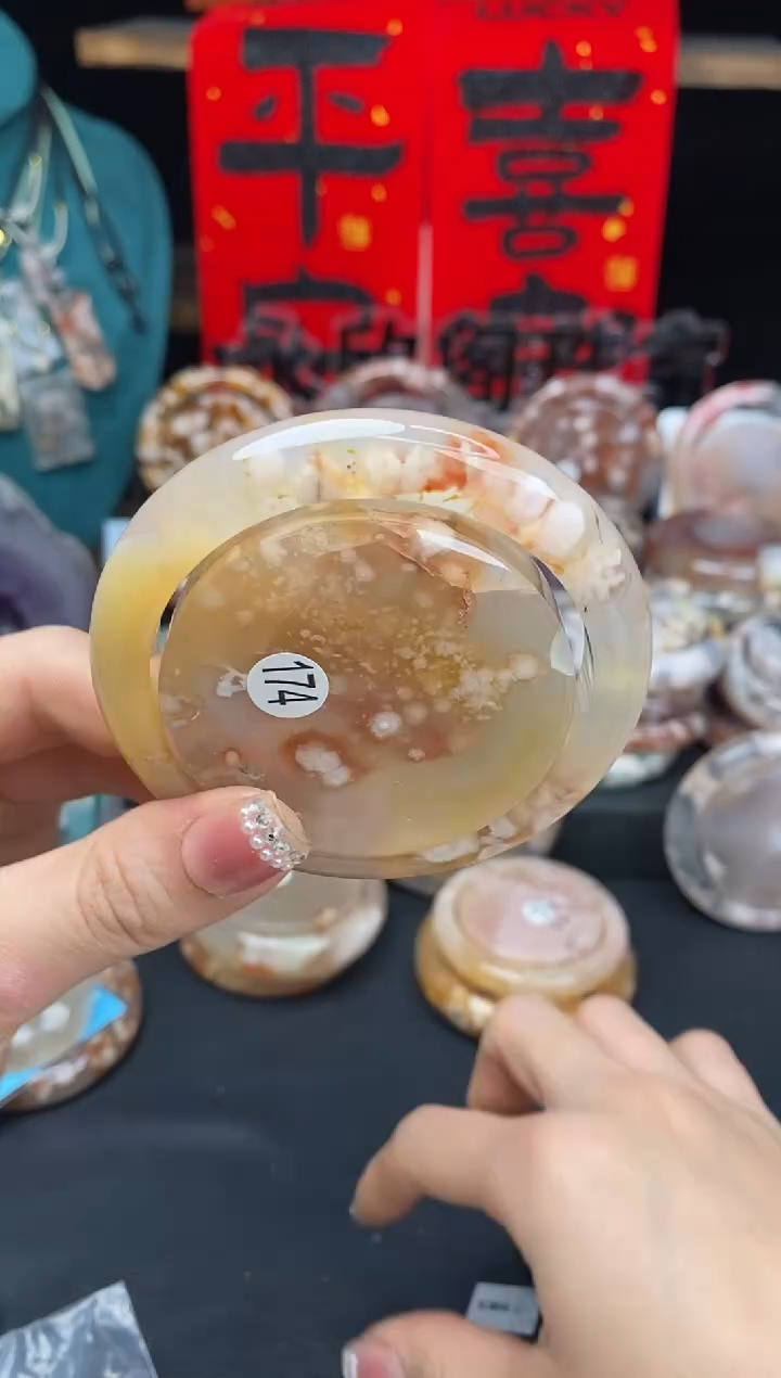 【闪购商品】石英质玉手镯（圆镯）未镶嵌56.3