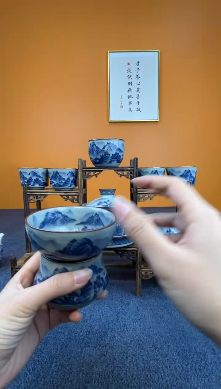 老****伽景德镇釉里红茶漏1个