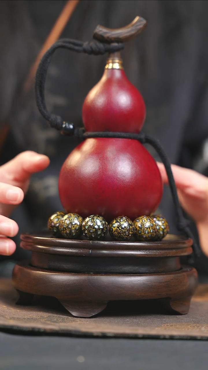 【闪购商品】YP138大漆酒葫芦不包手串及旋转底座