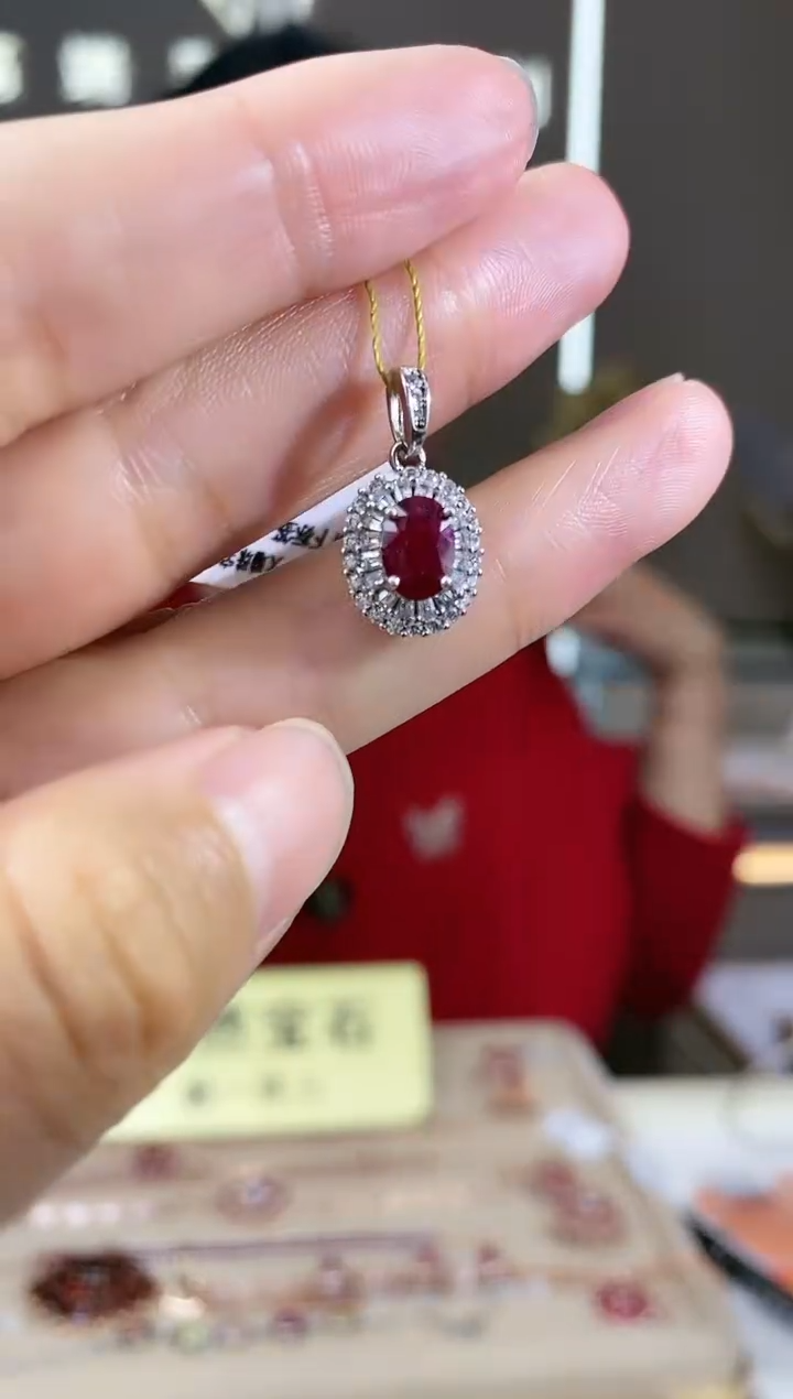 【闪购商品】红宝石颈饰银S925镶嵌颈饰