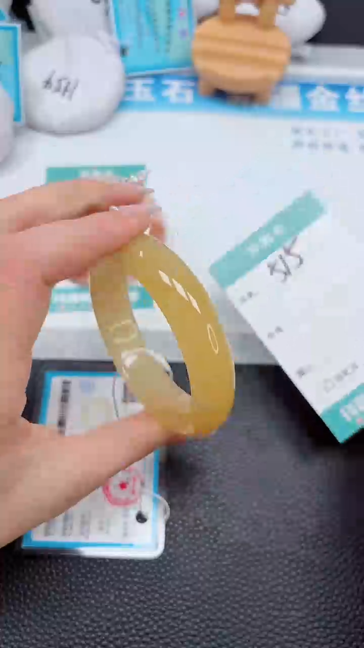 【闪购商品】石英质玉手镯未镶嵌515
