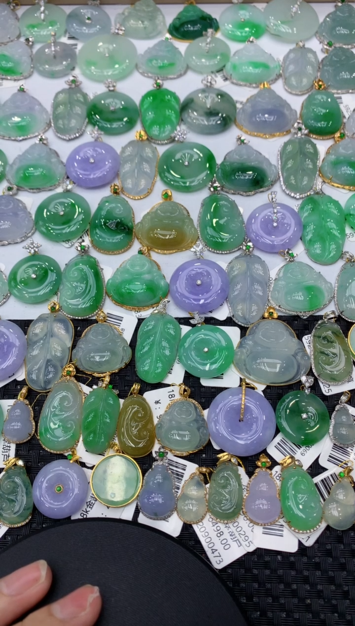 【闪购商品】翡翠颈饰18K金镶嵌111111111111