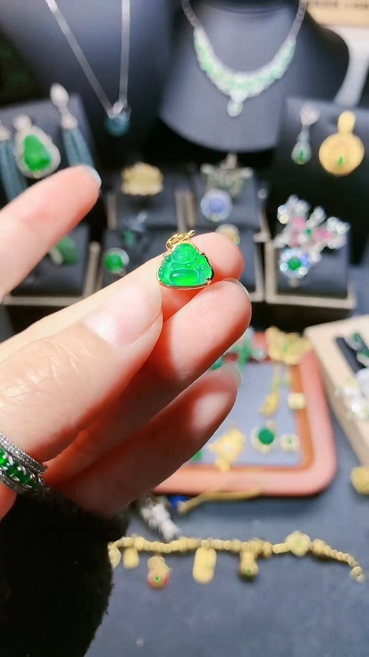 【闪购商品】翡翠吊坠(不含链)银S925镶嵌小提留