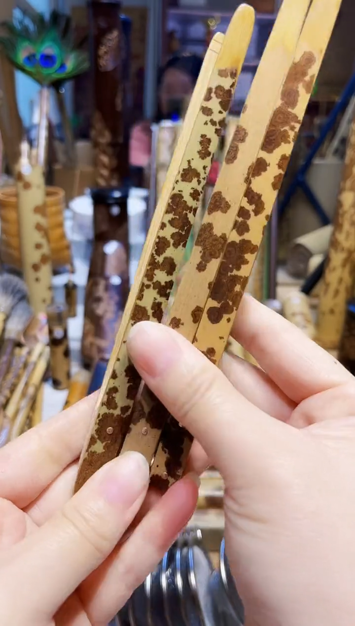 老云妃精品夹子随机一个