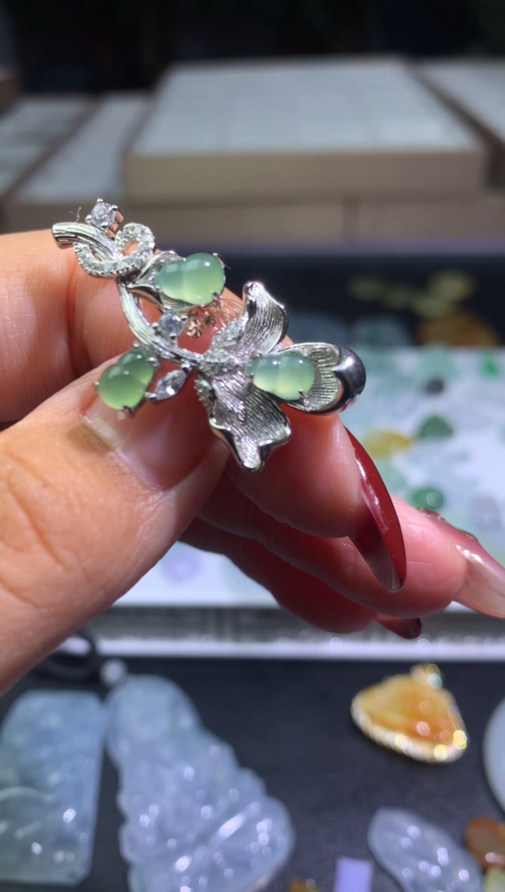 【闪购商品】翡翠颈饰银S925镶嵌净货