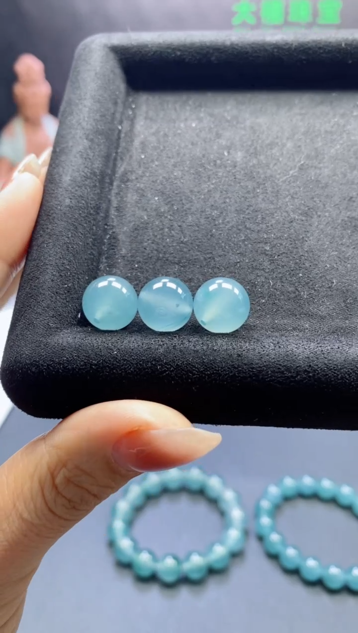 颈饰未镶嵌翡翠焦****糖0618060415(卡12左右)