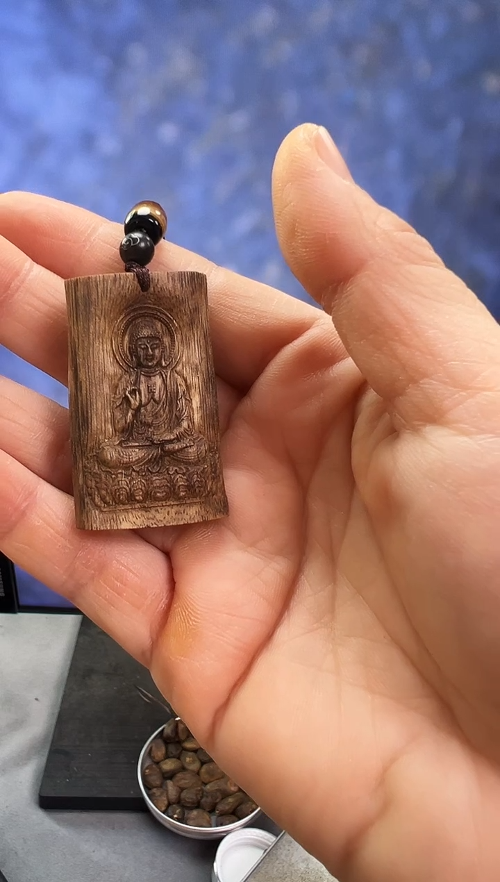 沉香吊坠棋楠雕刻牌