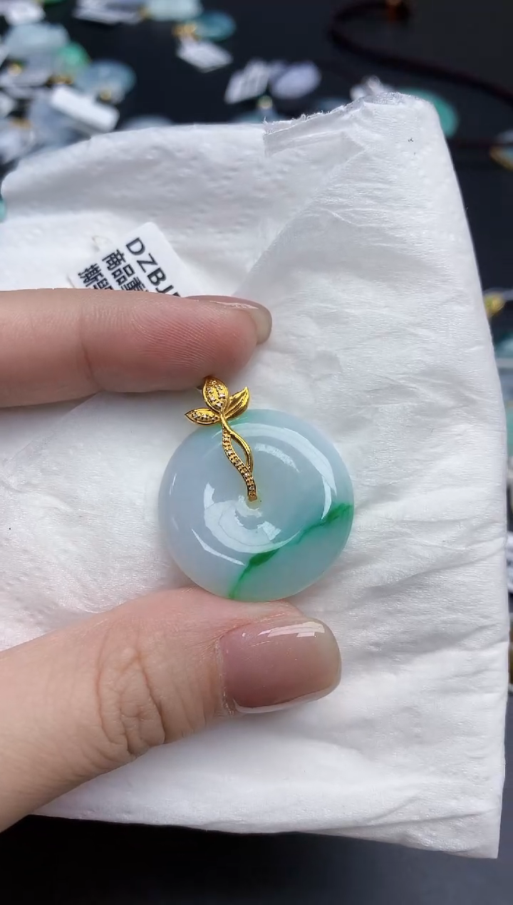 【闪购商品】翡翠颈饰18K金镶嵌天然缅甸翡翠A货