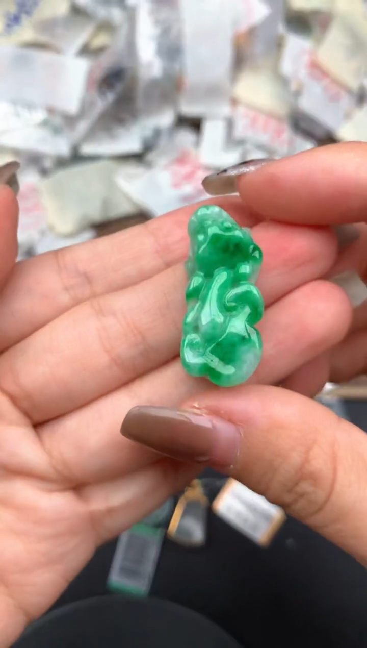 未镶嵌挂件翡翠一