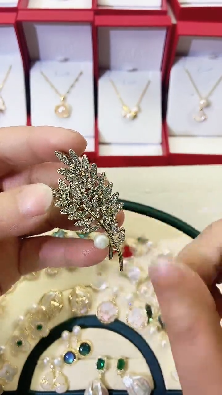 【闪购商品】淡水珍珠胸饰银S925镶嵌1