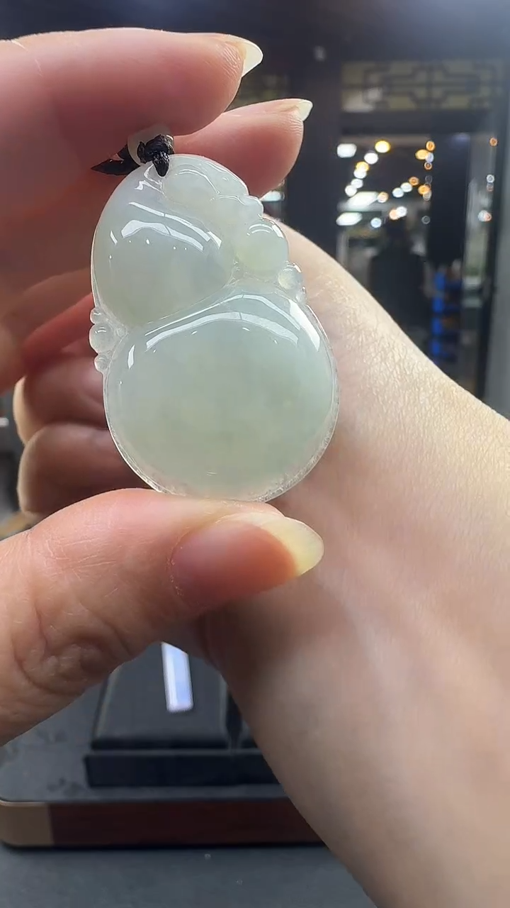 颈饰未镶嵌翡翠葫芦挂件