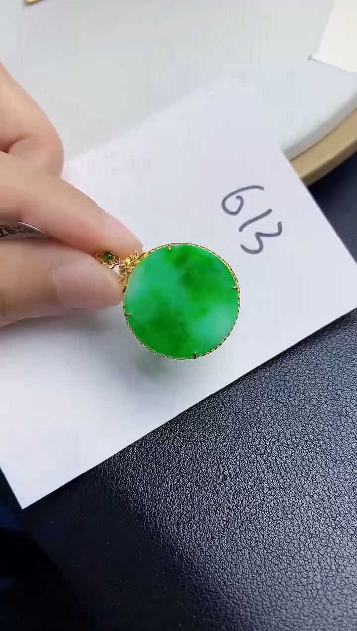 【闪购商品】翡翠颈饰18K金镶嵌000000000