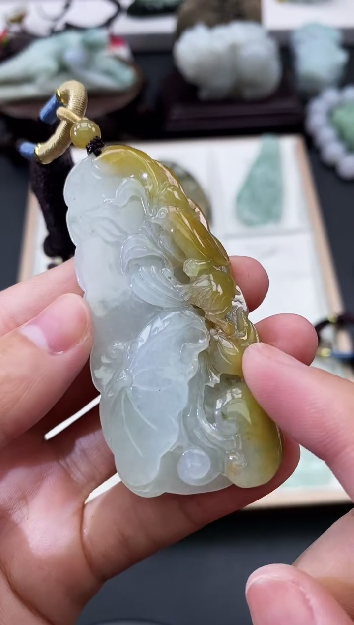 翡翠未镶嵌颈饰天然缅甸A货翡翠