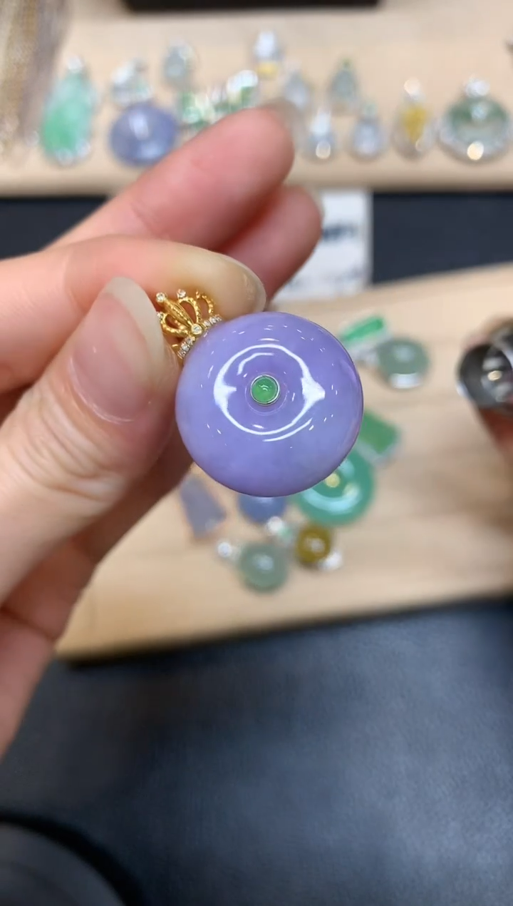 【闪购商品】翡翠颈饰18K金镶嵌平安扣【无服务费